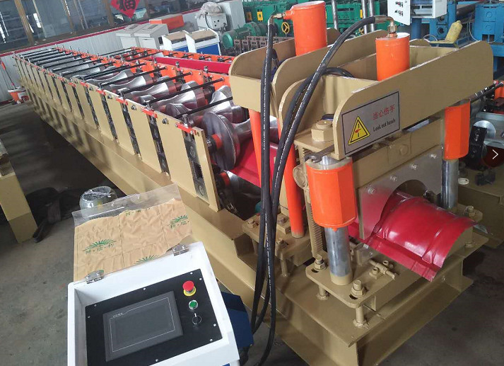 4 Kw Roof Tile Roll Forming Machine , 16 Steps Ridge Cap Roll Forming Machine