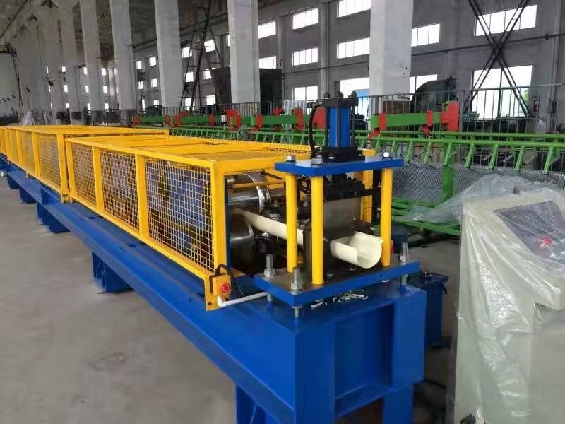 Metal Downspout Pipe Roll Forming Machine 0.3-0.8mm Material Thickness