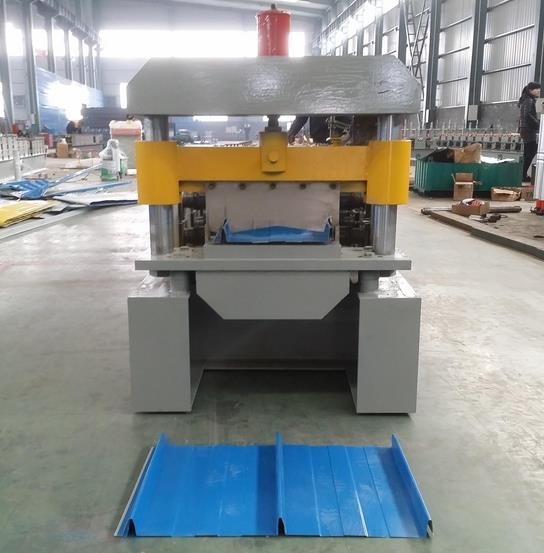 3 Phase Standing Seam Roll Forming Machine 0.3-0.7mm Sheet Thickness